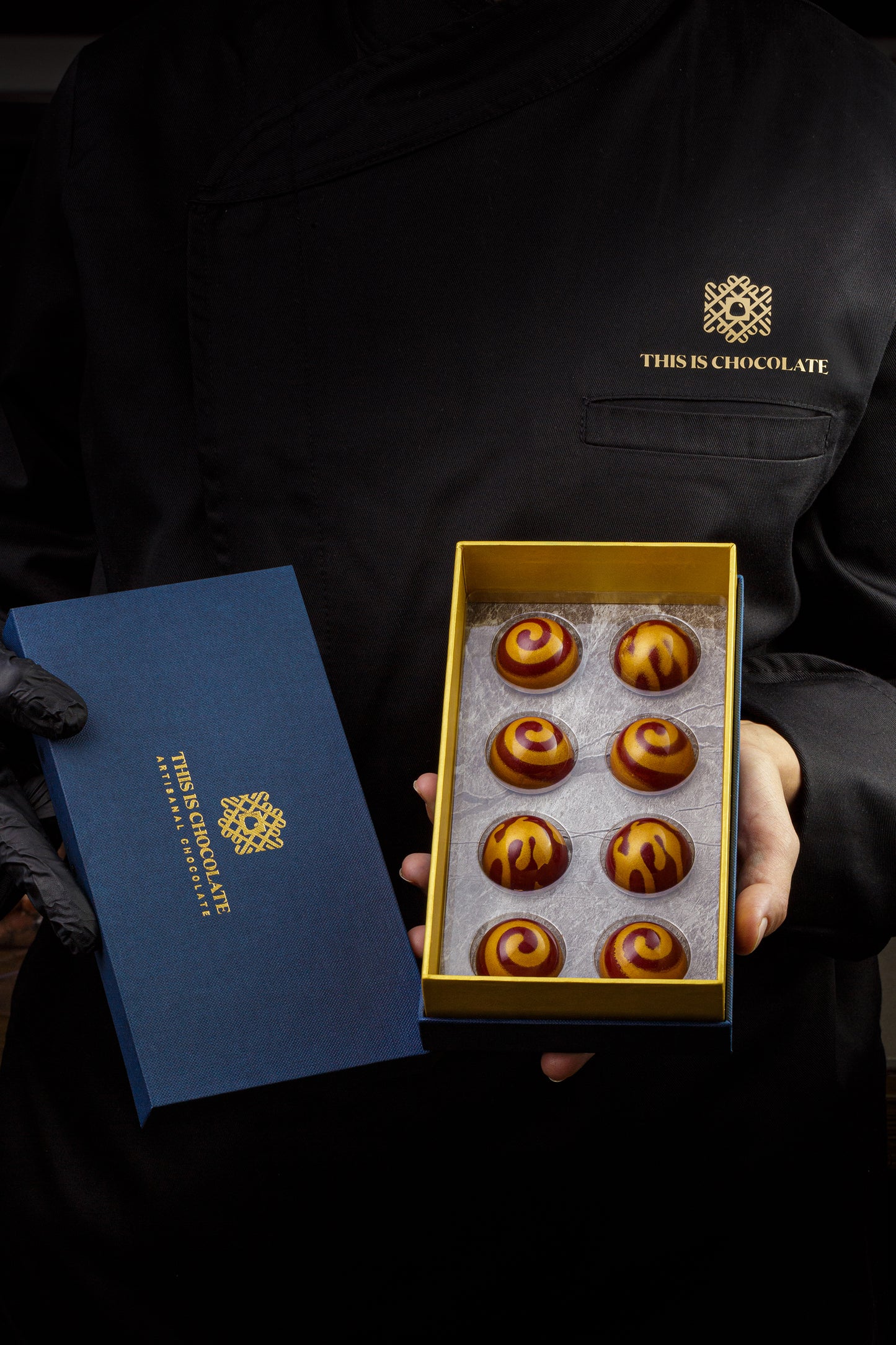 Sphere of Delight Box – 8 Artisanal Pieces