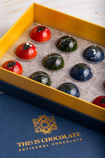 Sphere of Joy Box – 18 Artisanal Pieces